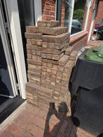 Gratis op te halen dik formaat waaltjes, Tuin en Terras, Ophalen, Gebruikt, Beton, Klinkers