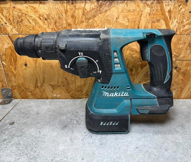 Makita DHR242Z 18V Li-Ion Accu SDS-plus combihamer, Doe-het-zelf en Verbouw, Gereedschap | Boormachines, Gebruikt, Boor- en/of Breekhamer