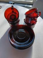 Arcoroc Sierra Rood kop en schotel set vintage, Huis en Inrichting, Keuken | Servies, Ophalen of Verzenden