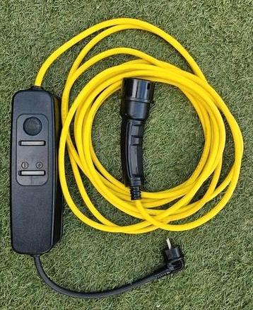 Thuislader EV lader Mercedes PHEV 8/13A laadkabel type 2 beschikbaar voor biedingen