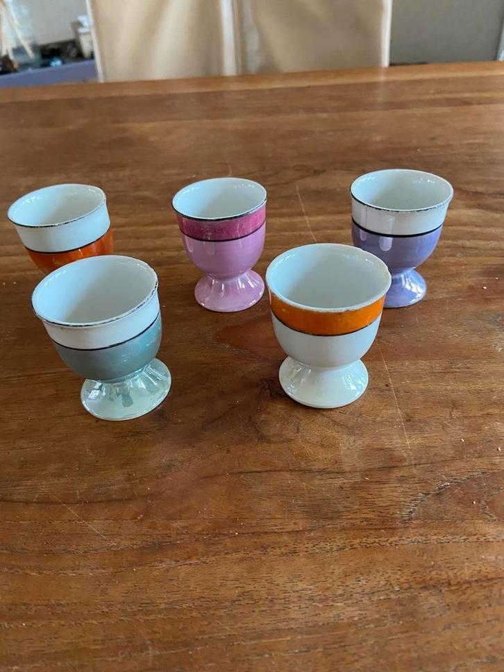 Vijf vintage eierdopjes, Huis en Inrichting, Keuken | Servies, Gebruikt, Overige typen, Porselein, Ophalen of Verzenden
