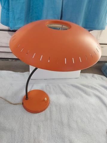 EVOLUON PHILIPS ORANJE LAMP JAREN 50 MIDCENTURY VINTAGE  beschikbaar voor biedingen