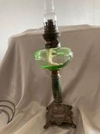 Antieke Olielamp met Groen Glazen reservoir, Antiek en Kunst, Ophalen of Verzenden