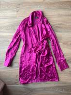 Jurk satijn roze maat M the sting, Kleding | Dames, Jurken, Maat 38/40 (M), Ophalen of Verzenden, Zo goed als nieuw, Roze