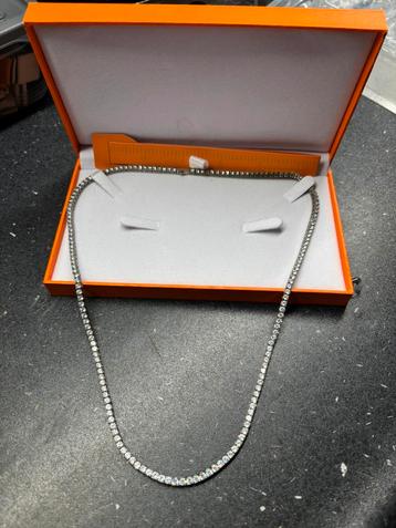 Astos ketting heren beschikbaar voor biedingen