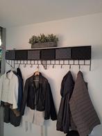Metalen zwarte kapstok met mandjes, Huis en Inrichting, Woonaccessoires | Kapstokken, Zo goed als nieuw, Minder dan 100 cm, Metaal