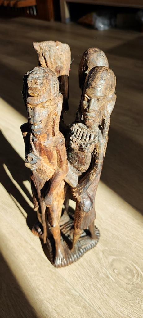Houtsnijwerk Kenia beelden van een stam, Antiek en Kunst, Kunst | Beelden en Houtsnijwerken, Ophalen of Verzenden