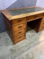 Oud houten bureau met lades, Huis en Inrichting, Bureaus, Ophalen, Gebruikt, Bureau