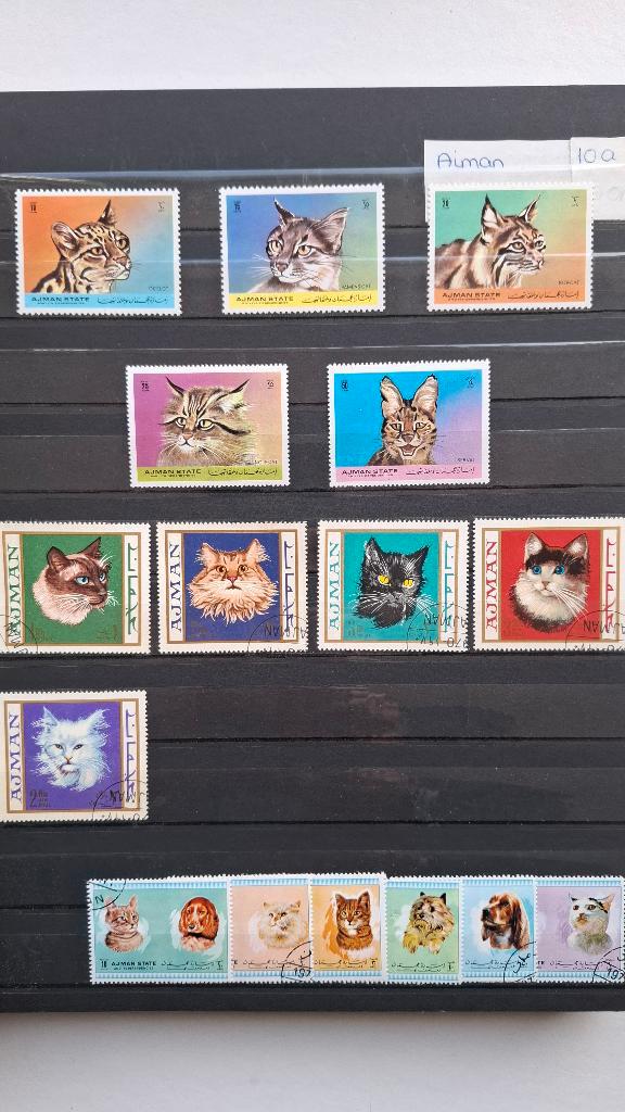 postzegels THEMA boek - Honden en Katten, Postzegels en Munten, Postzegels | Volle albums en Verzamelingen, Nederland en Buitenland