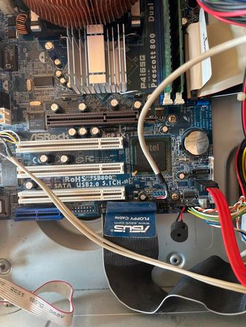 ASRock Desktop moederboard APG8X intel beschikbaar voor biedingen