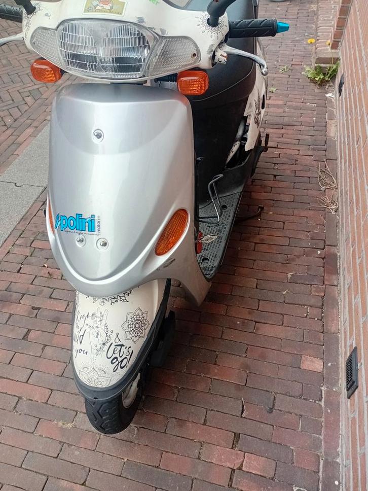 Kymco DJ Refined Geel Kenteken te koop/te ruil., Fietsen en Brommers, Scooters | Kymco, Benzine, Ophalen of Verzenden