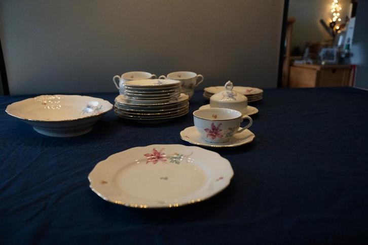 Antiek  (H&C) servies - Chodau Tsjecho-Slowakije - 1918-1938, Antiek en Kunst, Antiek | Servies los, Ophalen of Verzenden