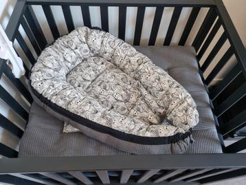 Babynestjes, boxkleden, speelkleden, relaxhoes, swaddle etc beschikbaar voor biedingen