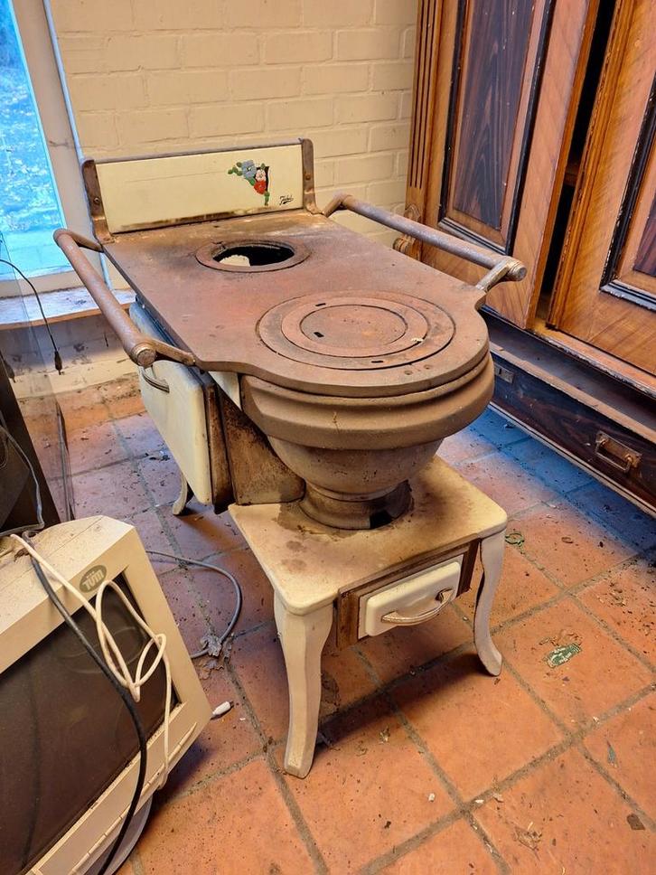 Forbel Kachel - Houtkachel / Kolenkachel, Antiek en Kunst, Antiek | Overige Antiek, Ophalen