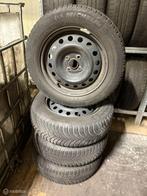 Set wielen set staal met winterbanden Kia Rio III ('10-'20), Auto-onderdelen, Gebruikt, 15 inch, Banden en Velgen, K