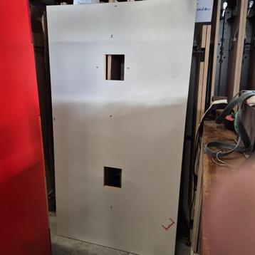 GROOT HOUTEN BLAD mdf 38 MM  200X110 CM met 2 sparingen  beschikbaar voor biedingen