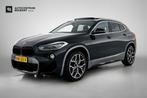 BMW X2 SDrive20i High Executive M-Sport (Dealer OndH, Panora, Auto's, 1998 cc, 1435 kg, Alcantara, Zwart