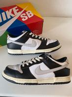 Nike SB Dunk Low Huf San Fransisco maat 44.5, Kleding | Heren, Schoenen, Nieuw, Ophalen of Verzenden