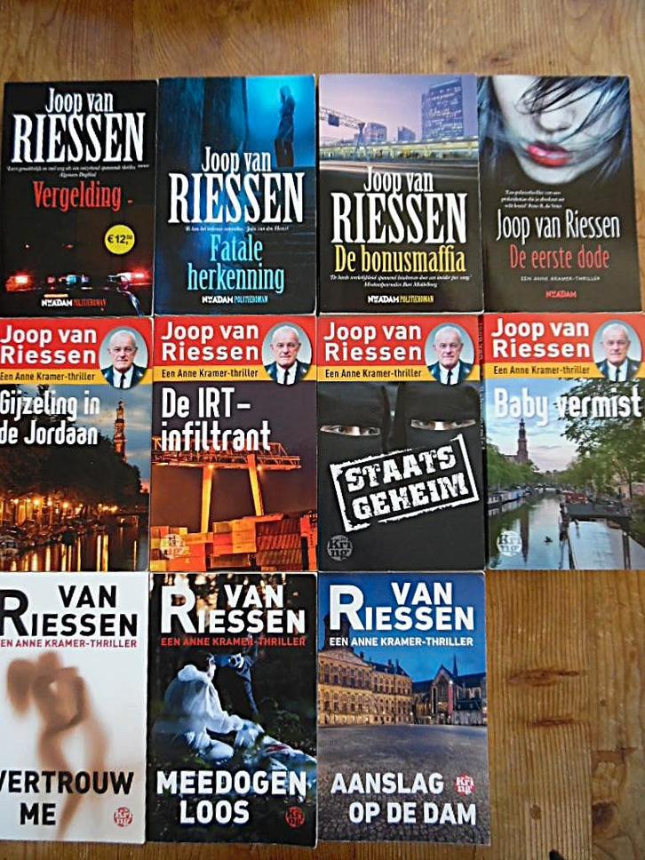 Joop van Riessen / Anne Kramer, Boeken, Thrillers, Zo goed als nieuw, Nederland, Ophalen of Verzenden