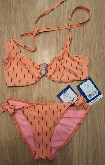 Cyell Bikini Maat 36-36C (Roze) beschikbaar voor biedingen