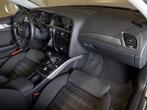 Audi A4 Avant 1.8 TFSI Business Edition / 170pk / Trekhaak /, Auto's, Voorwielaandrijving, Euro 5, Stof, Gebruikt
