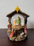 Kerststal Snowglobe met Licht en Geluid, Kerstgroep, Diversen, Ophalen of Verzenden, Gebruikt