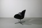 Fritz Hansen Swan Chair, zwart leer, Minder dan 75 cm, Gebruikt, Metaal, 50 tot 75 cm