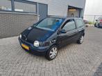 Renault Twingo 1.2 2002 Zwart, Auto's, Renault, Voorwielaandrijving, 600 kg, 4 cilinders, Zwart