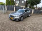 Mercedes-Benz E-Klasse E350 benzine, Auto's, Mercedes-Benz, Automaat, Achterwielaandrijving, Zwart, 2000 kg