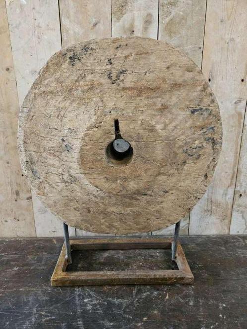 oud wiel,putty `WOONWINKEL RUSTIEK``, Antiek en Kunst, Antiek | Woonaccessoires, Ophalen of Verzenden