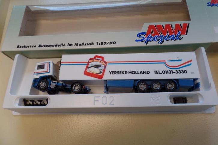 Volvo trekker / oplegger Delta Mossel  (AWM), Hobby en Vrije tijd, Modelauto's | 1:87, Nieuw, Bus of Vrachtwagen, AWM, Verzenden