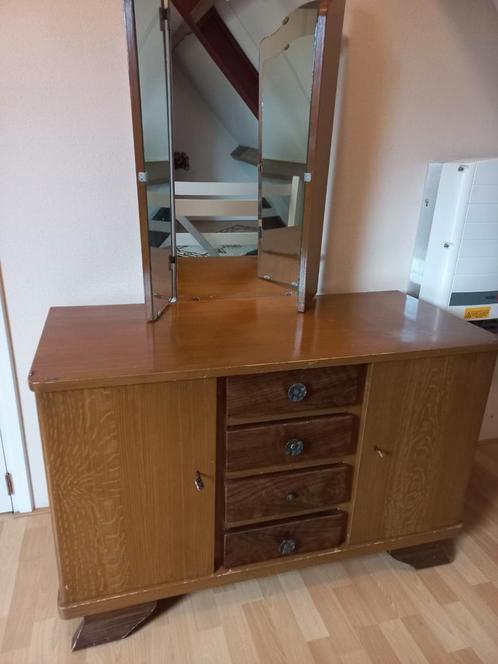 Vintage kaptafel met nachtkastje en twee stoelen, Huis en Inrichting, Tafels | Kaptafels, Gebruikt, Ophalen