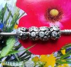Pandora rozenpad met heldere zirkonia's, Pandora, Ophalen of Verzenden, Zo goed als nieuw, 4 bedels of meer
