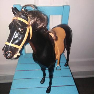 Vintage Sindy paard uit de jaren eind 1970 begin 1980 beschikbaar voor biedingen