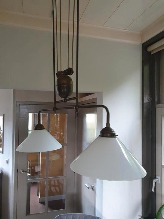Sfeervolle lamp in goede staat en in hoogte verstelbaar, Huis en Inrichting, Lampen | Hanglampen, Gebruikt, 50 tot 75 cm, Metaal