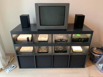 GRATIS - Custom retrogaming hokjeskast