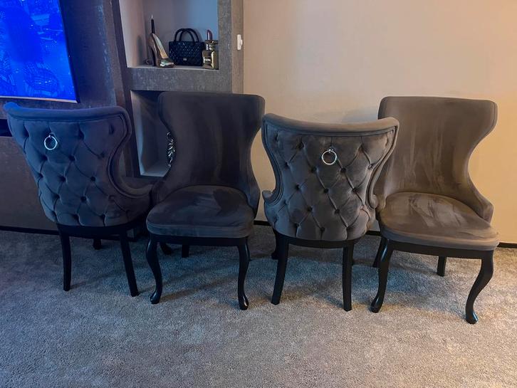 4 Velvet grijzen eetkamerstoelen, Huis en Inrichting, Stoelen, Vier, Stof, Grijs, Ophalen of Verzenden