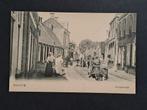 Hallum Friesland Dorpsstraat met Volk en Hondenkar TOPPER, Verzamelen, Ophalen of Verzenden, Voor 1920, Ongelopen, Friesland