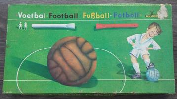 1950 Blaasspel Spel Voetballen Voetballer Veld Voetbal Match beschikbaar voor biedingen