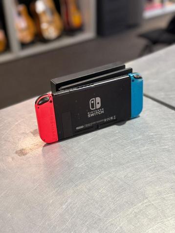 Nintendo Switch Blauw/Rood incl. Dock Station | 149.99 beschikbaar voor biedingen
