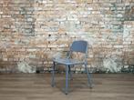 Lensvelt Stefan Scholten Loop Chair 141 bij TheReSales, Huis en Inrichting, Stoelen, Kunststof, Ophalen of Verzenden, Zo goed als nieuw