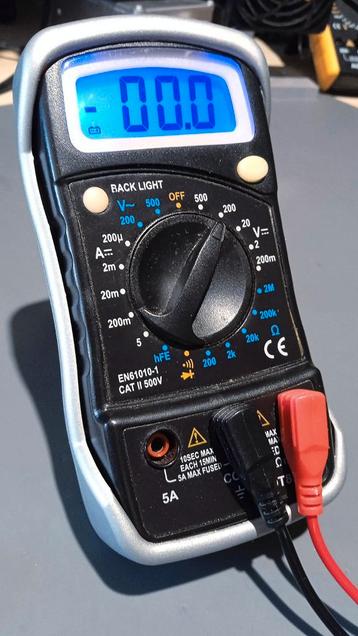 Multimeter - AC, DC, Ohm, Transistor, Diode meter beschikbaar voor biedingen