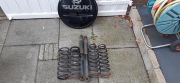 Originele veren en schokbrekers Suzuki Vitara 2005 beschikbaar voor biedingen