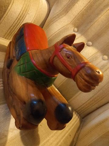 Vintage deco paard massief hout  beschikbaar voor biedingen