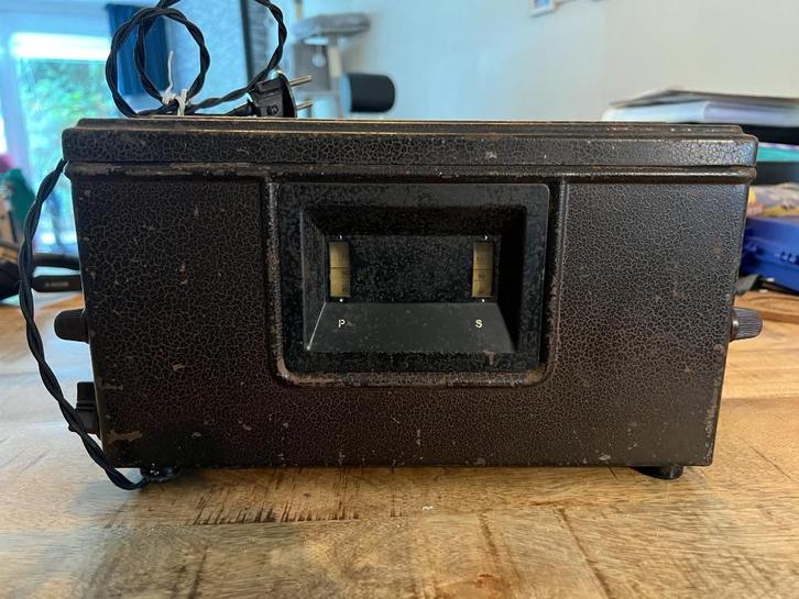 Antieke radio Philips 2534, Antiek en Kunst, Antiek | Tv's en Audio, Ophalen