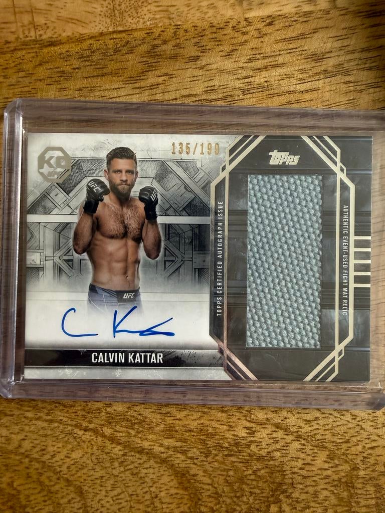 Topps UFC Knockout Calvin Kattar Fight Mat Relic /199, Ophalen of Verzenden, Nieuw, Losse kaart