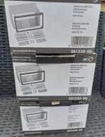 Nieuwe inbouwslede voor een auto radio., Auto diversen, Ophalen, Nieuw