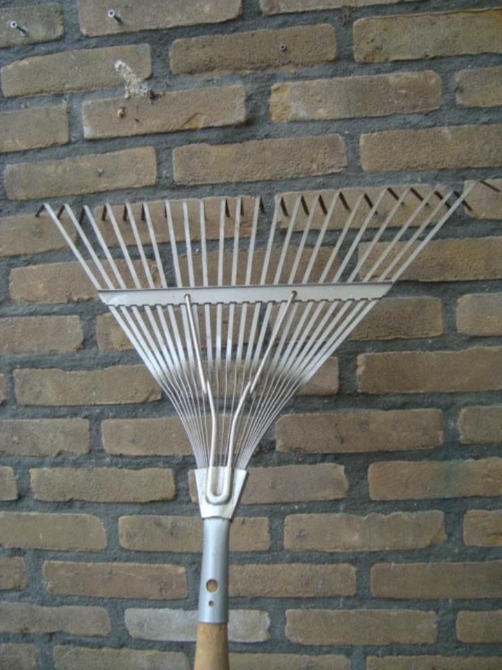 Talen Tools Gazonhark , bladhark Nieuw !!, Tuin en Terras, Hand-tuingereedschap, Nieuw, Hark, Ophalen of Verzenden