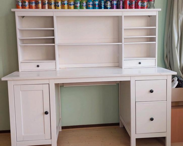 Bureau Hemnes Ikea met opzetstuk, Huis en Inrichting, Bureaus, Gebruikt, Bureau, Ophalen