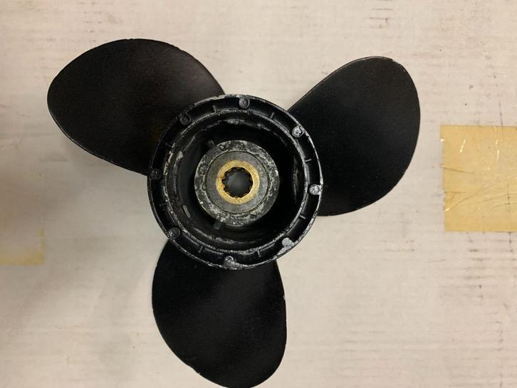 schroef Suzuki maat 3x9 1/4x10, Watersport en Boten, Bootonderdelen, Gebruikt, Motor en Techniek, Motorboot, Ophalen of Verzenden